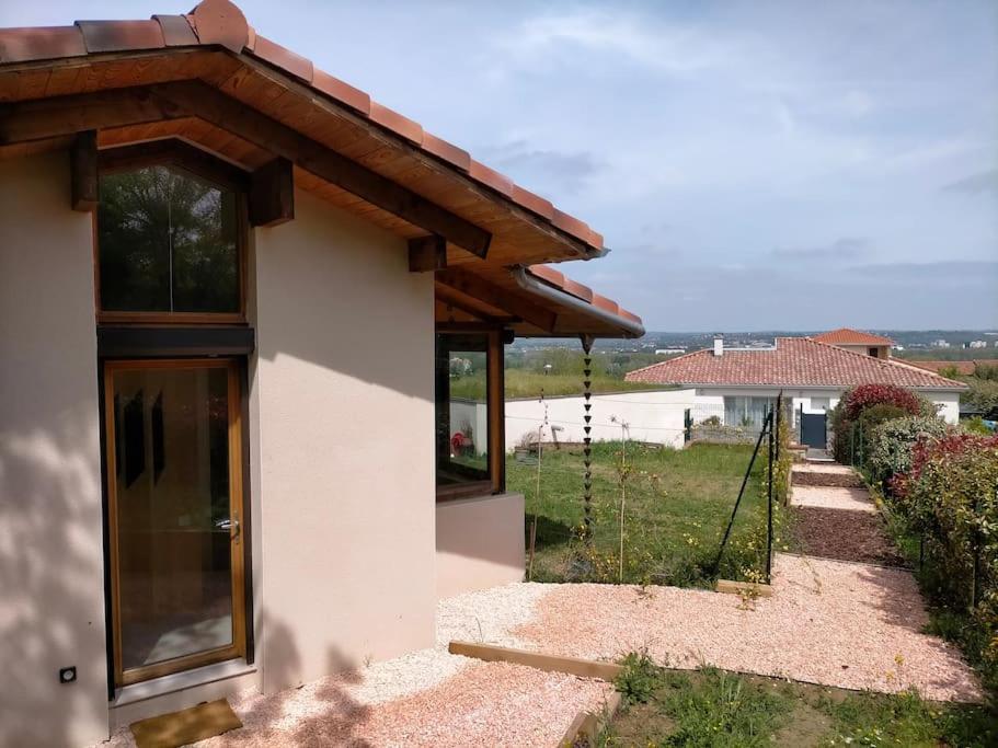 Auzeville-Tolosane Studio Ambiance Verdoyante Et Vue Sur La Vallee מראה חיצוני תמונה