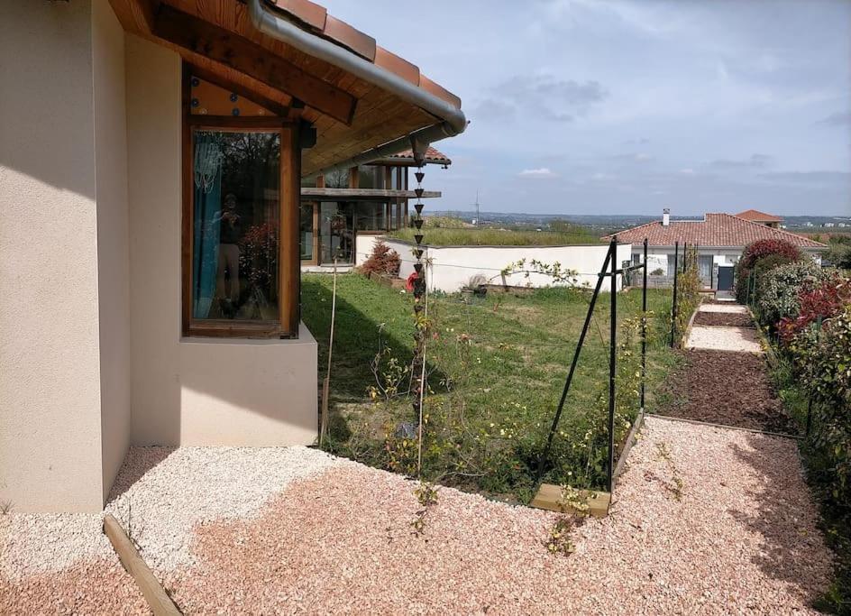 Auzeville-Tolosane Studio Ambiance Verdoyante Et Vue Sur La Vallee מראה חיצוני תמונה